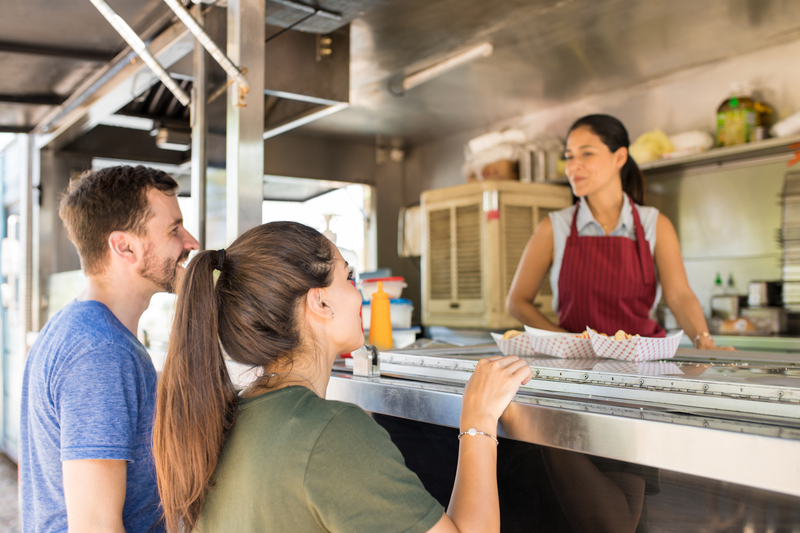 Simple Strategies to Draw People to Your Food Truck