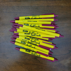 Pens (20)