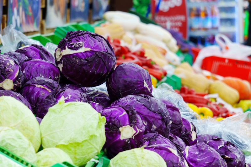Spotlight on Local Ingredients: Collaborating with Farmers Markets